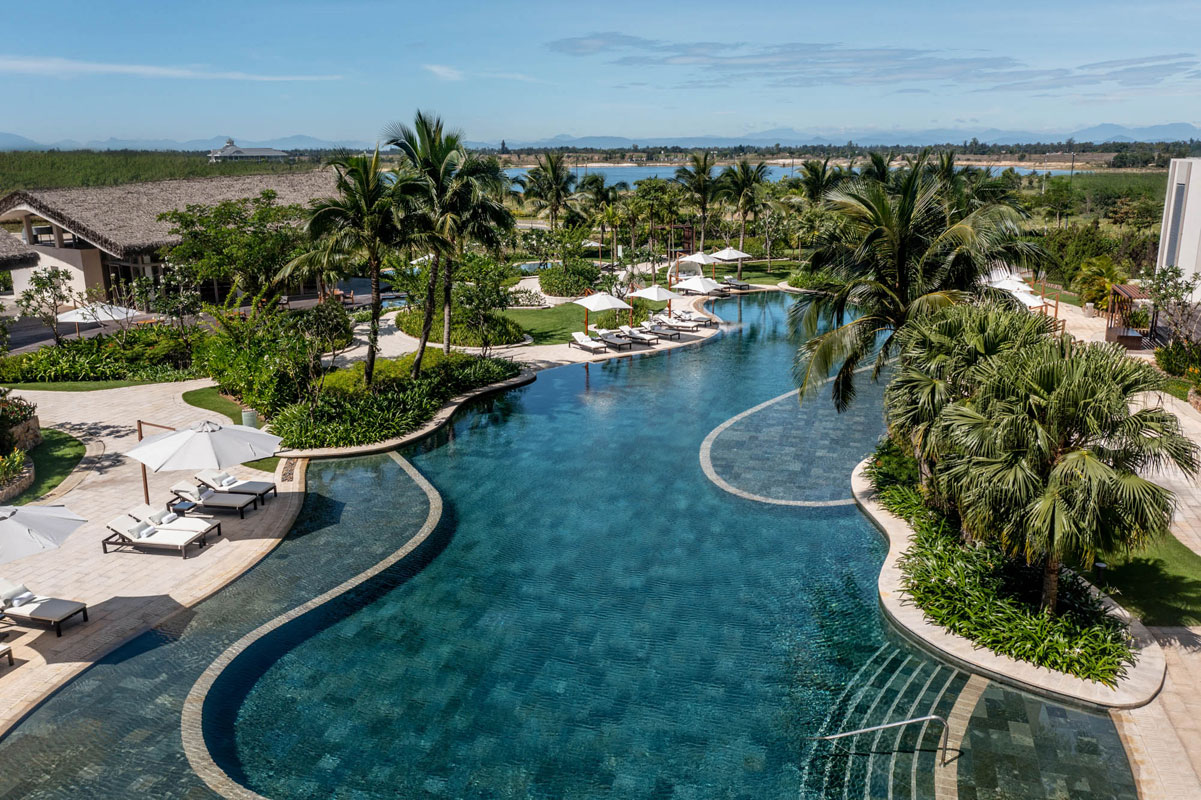 Hoiana Residences hồ bơi nội khu