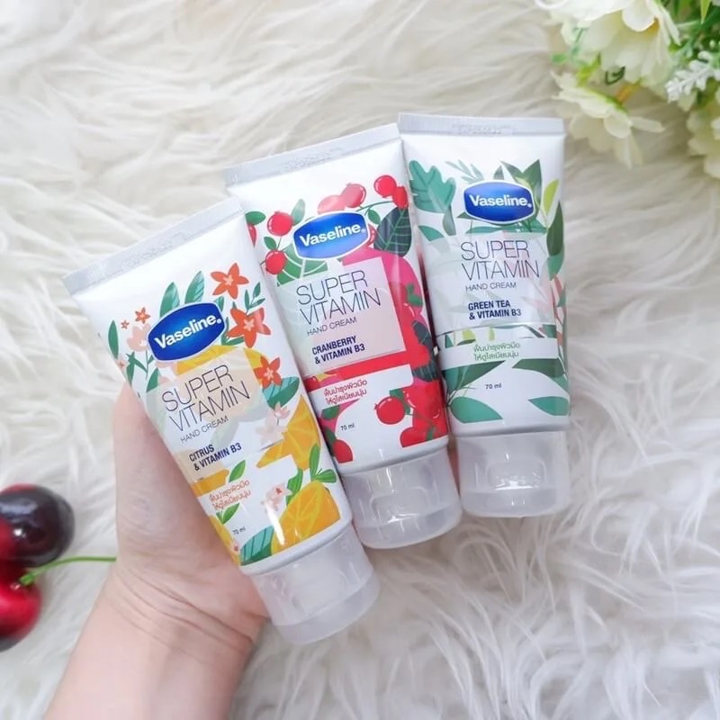 Kem dưỡng da tay Vaseline Super Vitamin Hand Cream