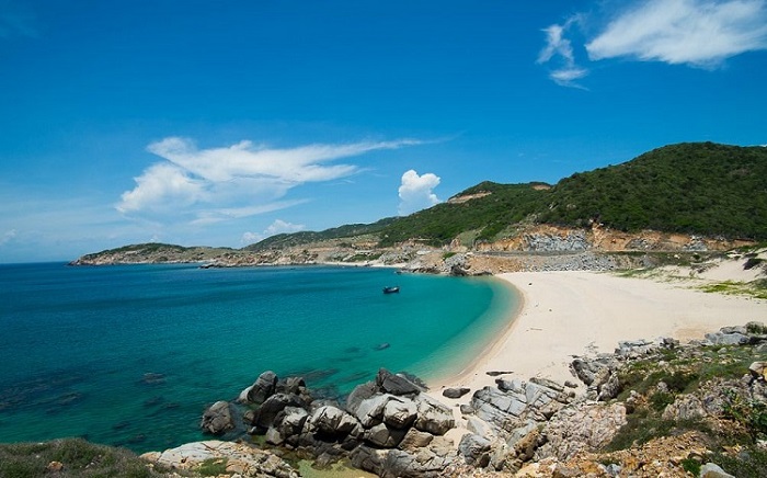 Biển Bình Tiên ở Đảo Bình Hưng