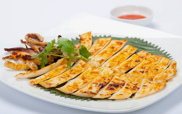 Mực nướng ở Đảo Bình Hưng