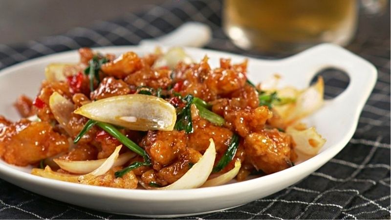 Gà chiên nước mắm truyền thống
